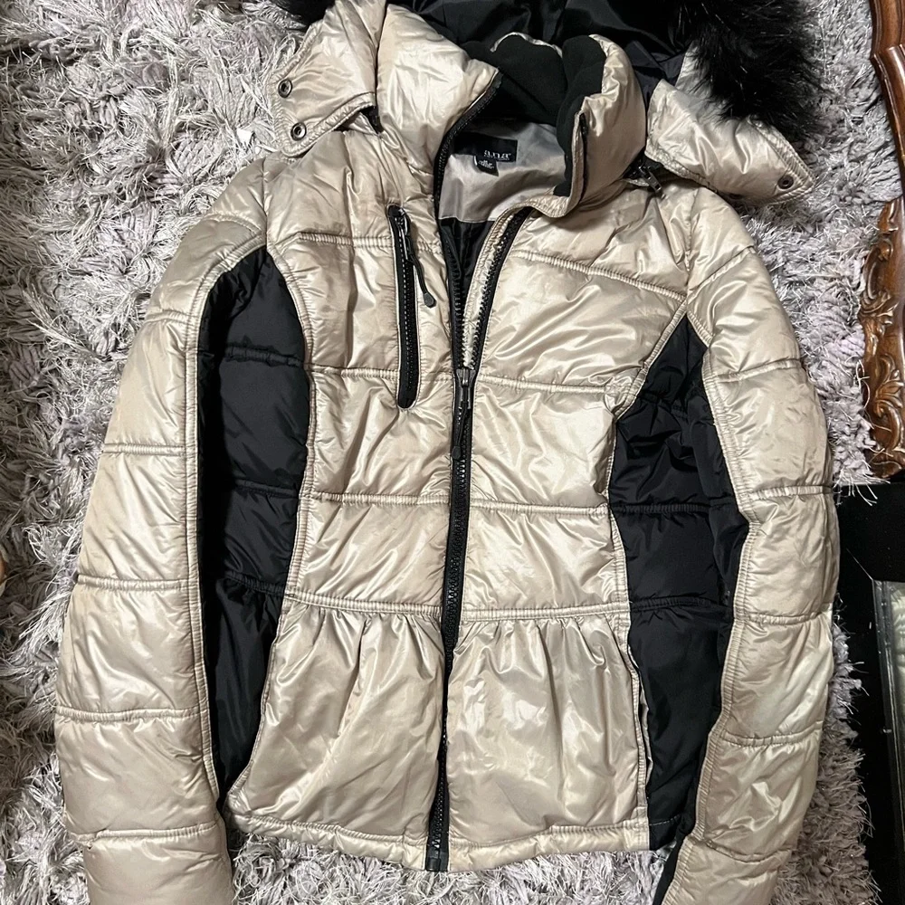 a.n.a Metallic Beige and Black Puffer Jacket - Picture 3 of 10
